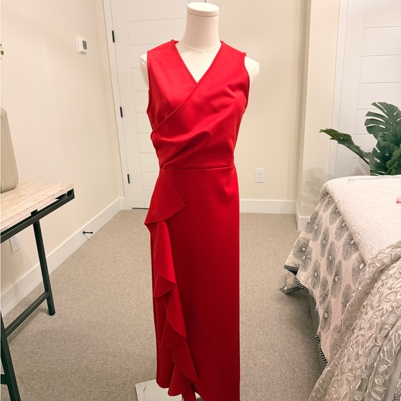 Chic Red Sheath Dress with Ruffle - Picture 5 of 5